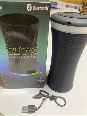Vibe Glow Wireless LED Speaker - Black with Lime Accent